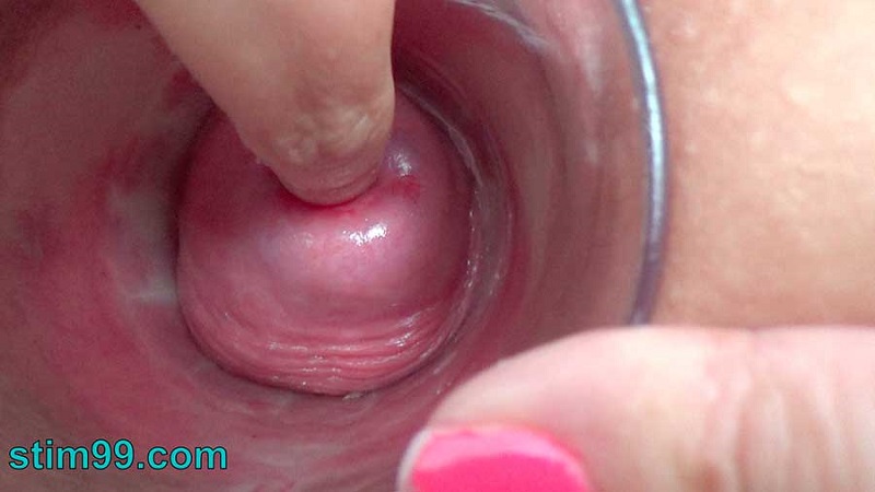 Cervix stimulation masturbate fingering her internal neck and rub clitoris